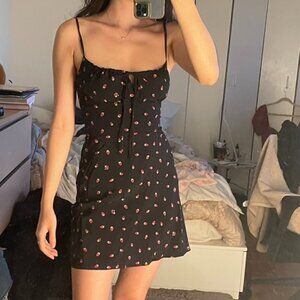 (LIKE NEW) Realisation Par The Inez - Black Strawberry 🍓 size XS